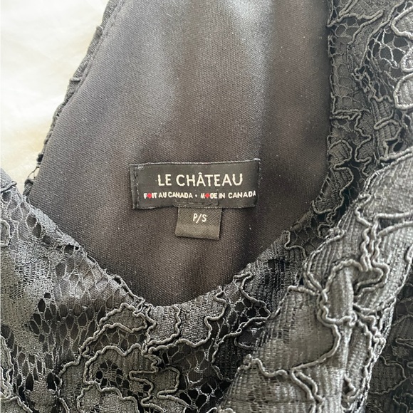 Black lace V-neck Mermaid Gown - Picture 3 of 3